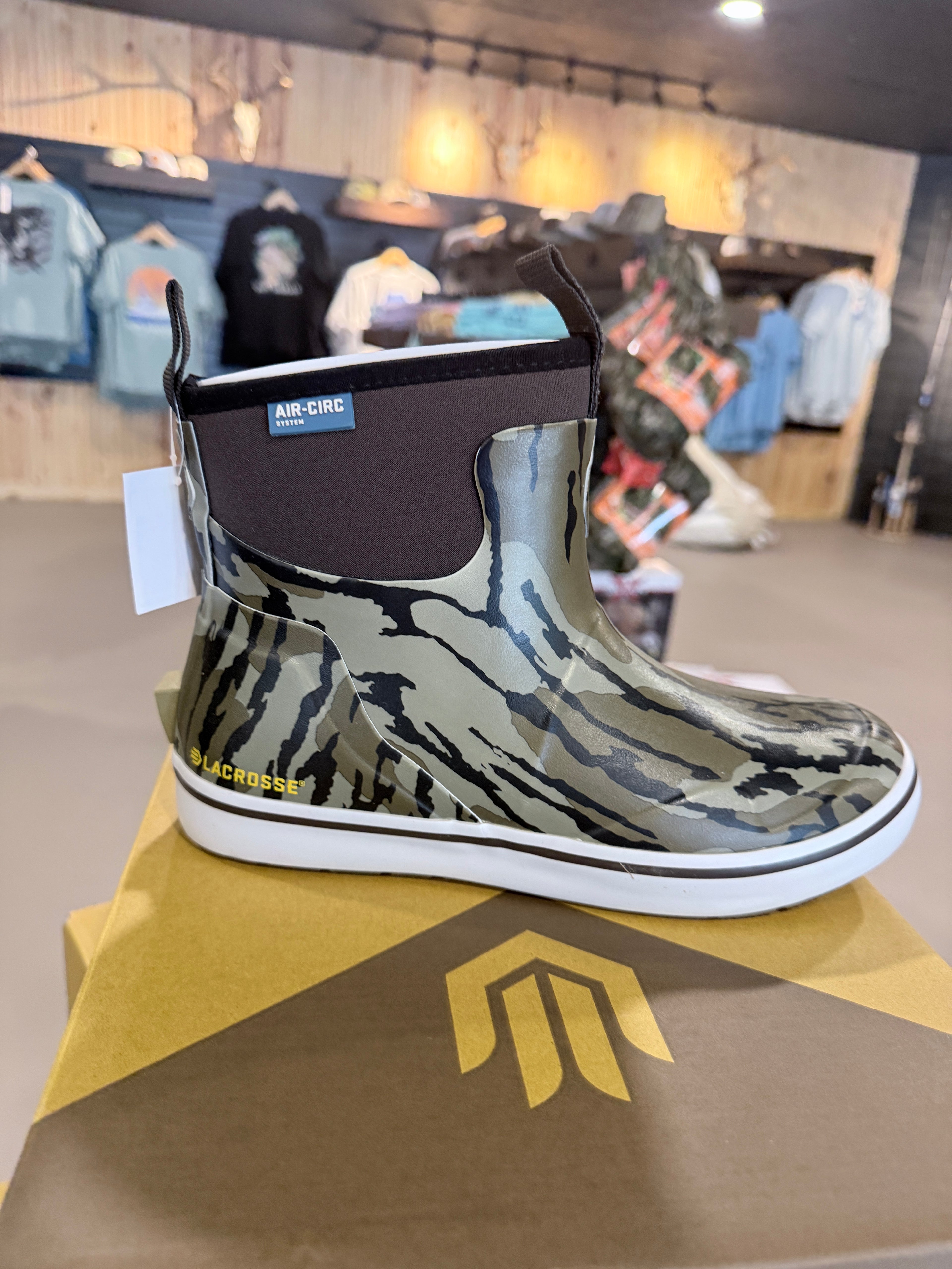 Lacrosse aloha deck bottomland